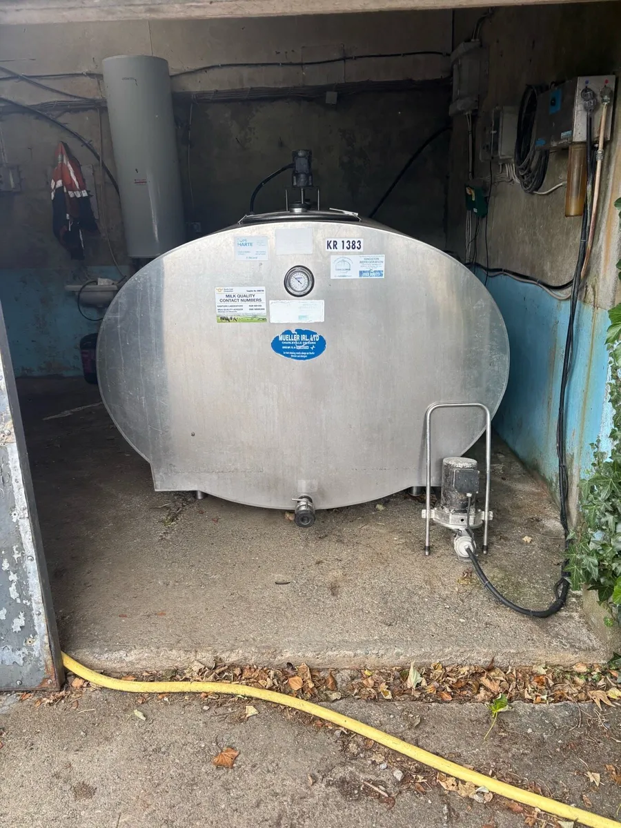 4000 litre muller direct expansion milk tank - Image 1