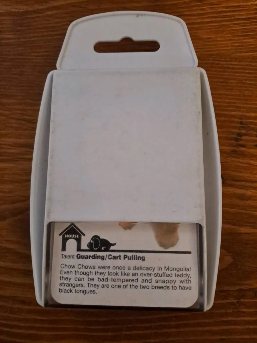 Top Trumps The Dog – Artist Collection - Image 2