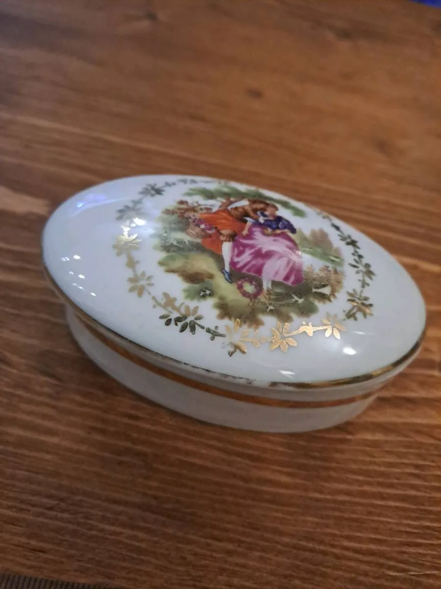 Vintage Kunst Rehau Bavaria Porcelain Trinket Box - Image 1