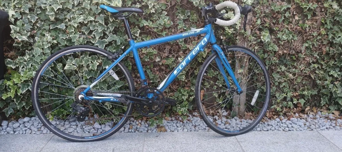 Junior road bike - Image 1