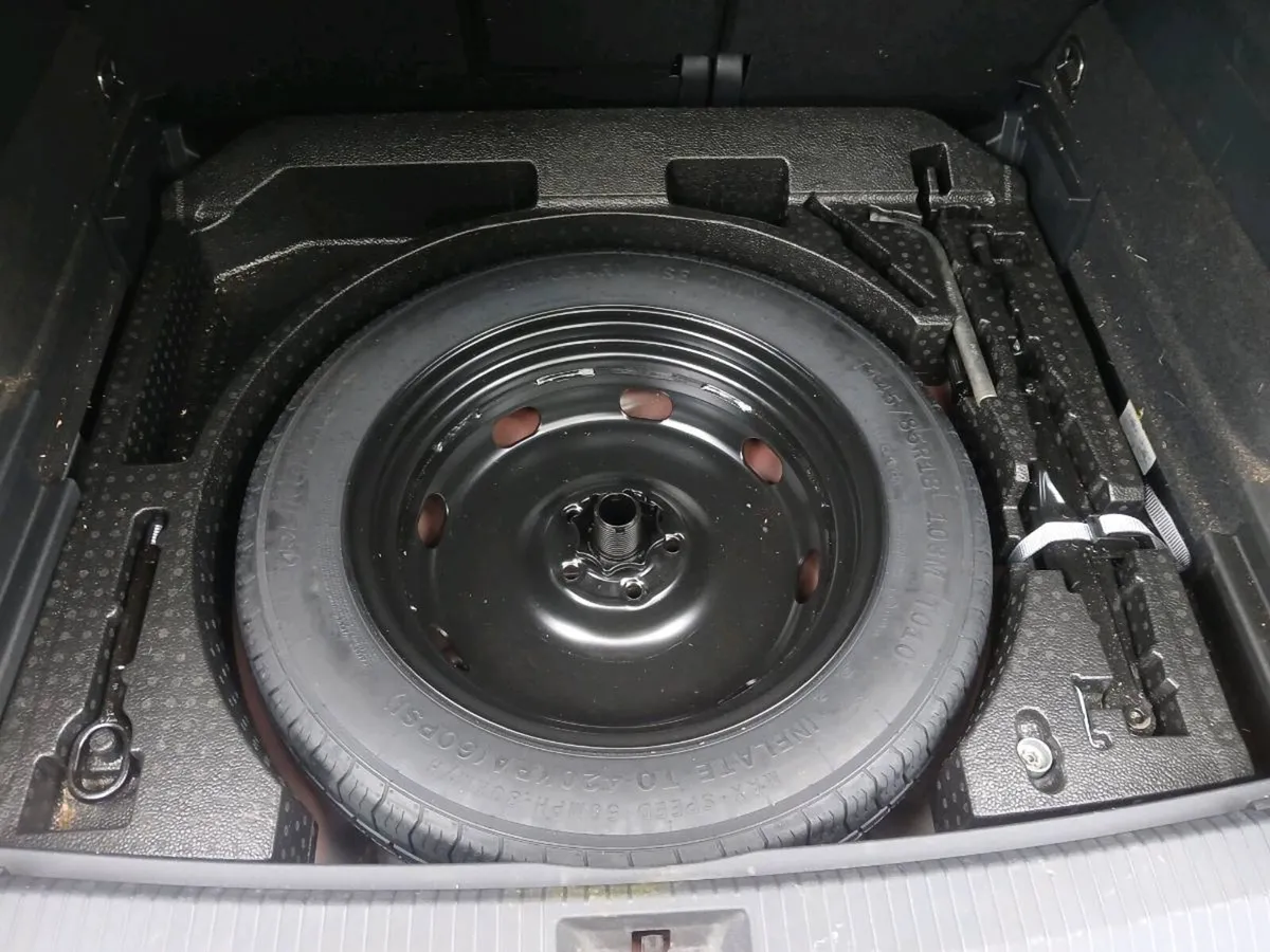 Spare wheel kit