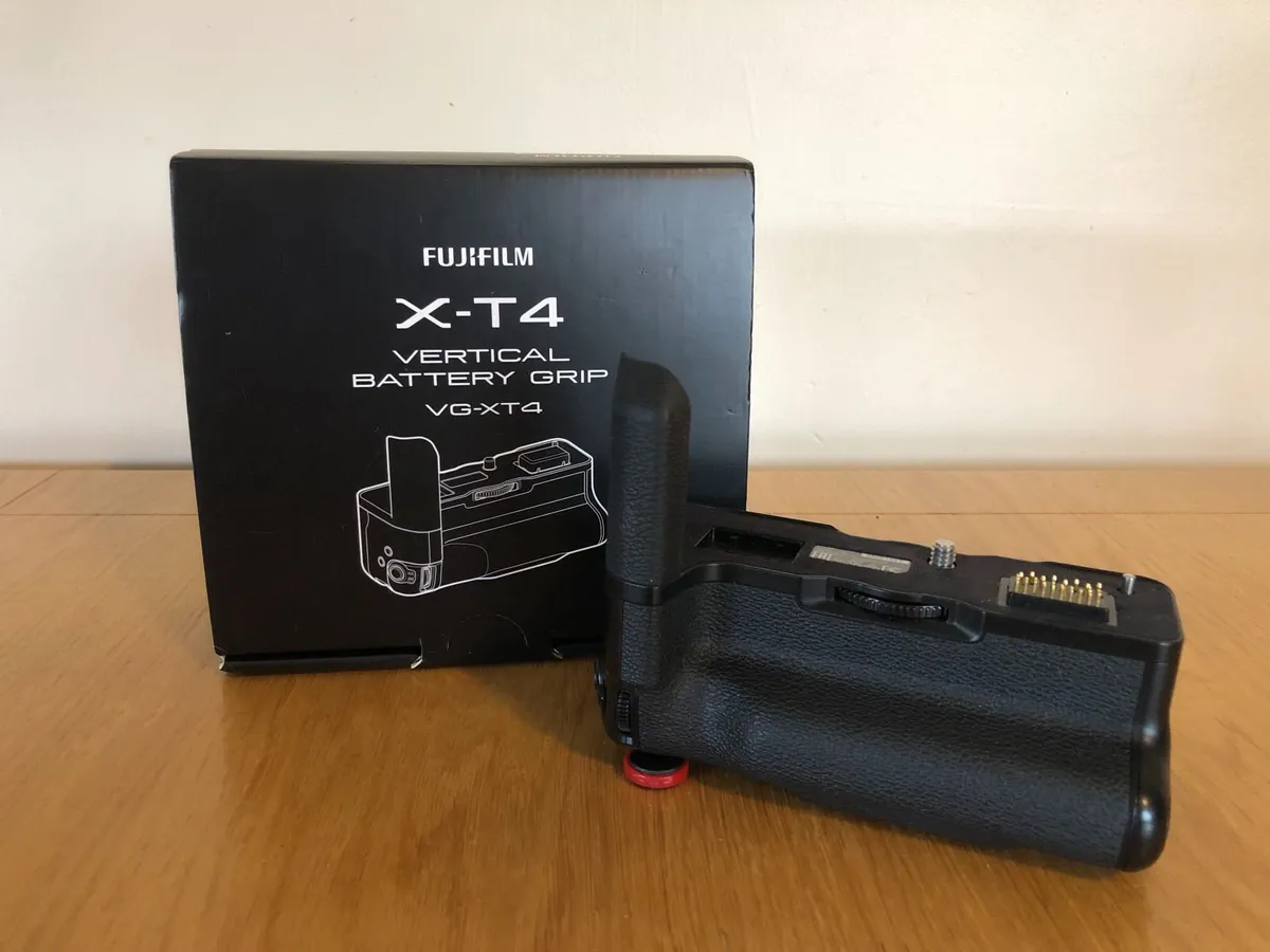 Fujifilm XT4 & Assesories - Image 4