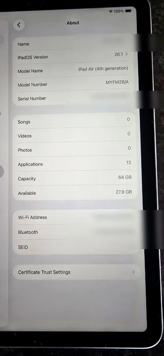 Apple iPad Air 4 64GB Space Grey - Image 4