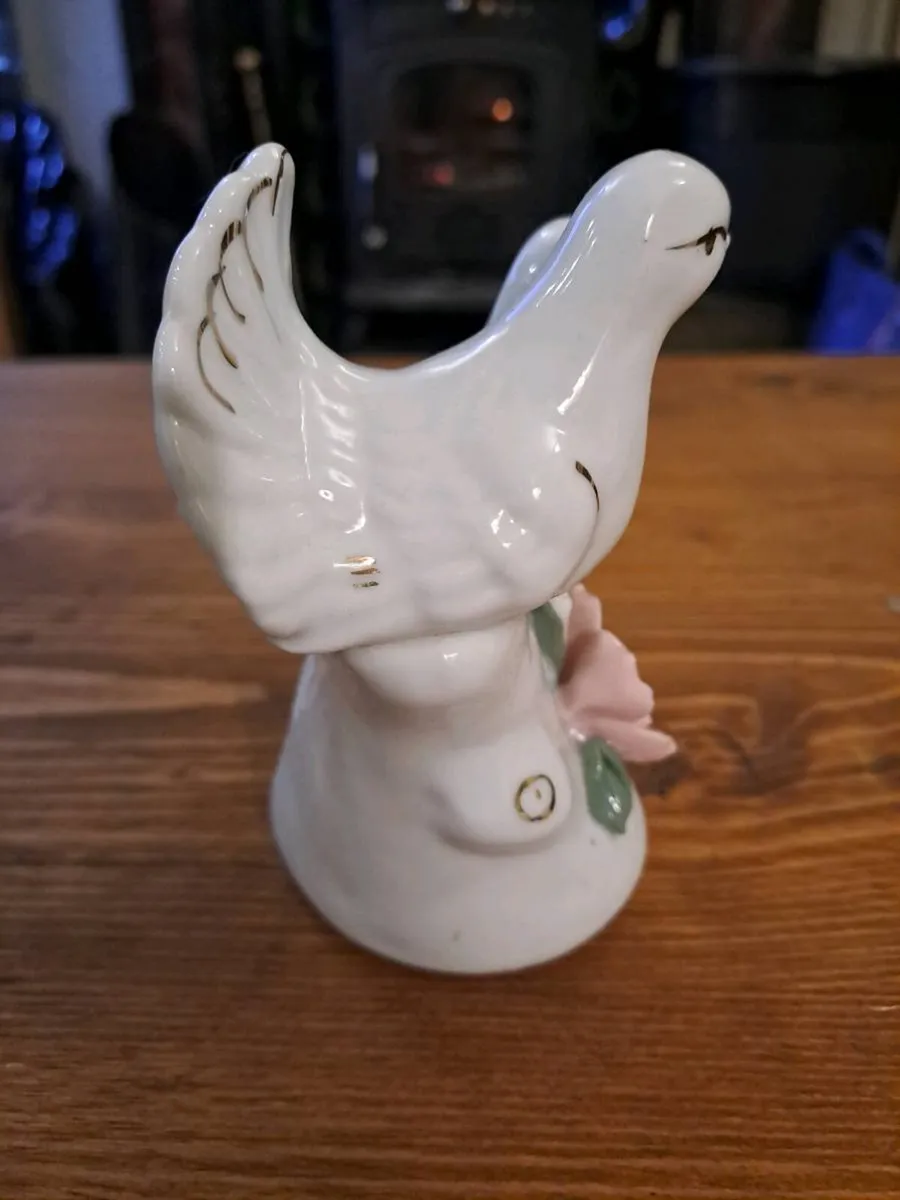 Porcelain Three Birds & Pink Rose Figurine - Image 3