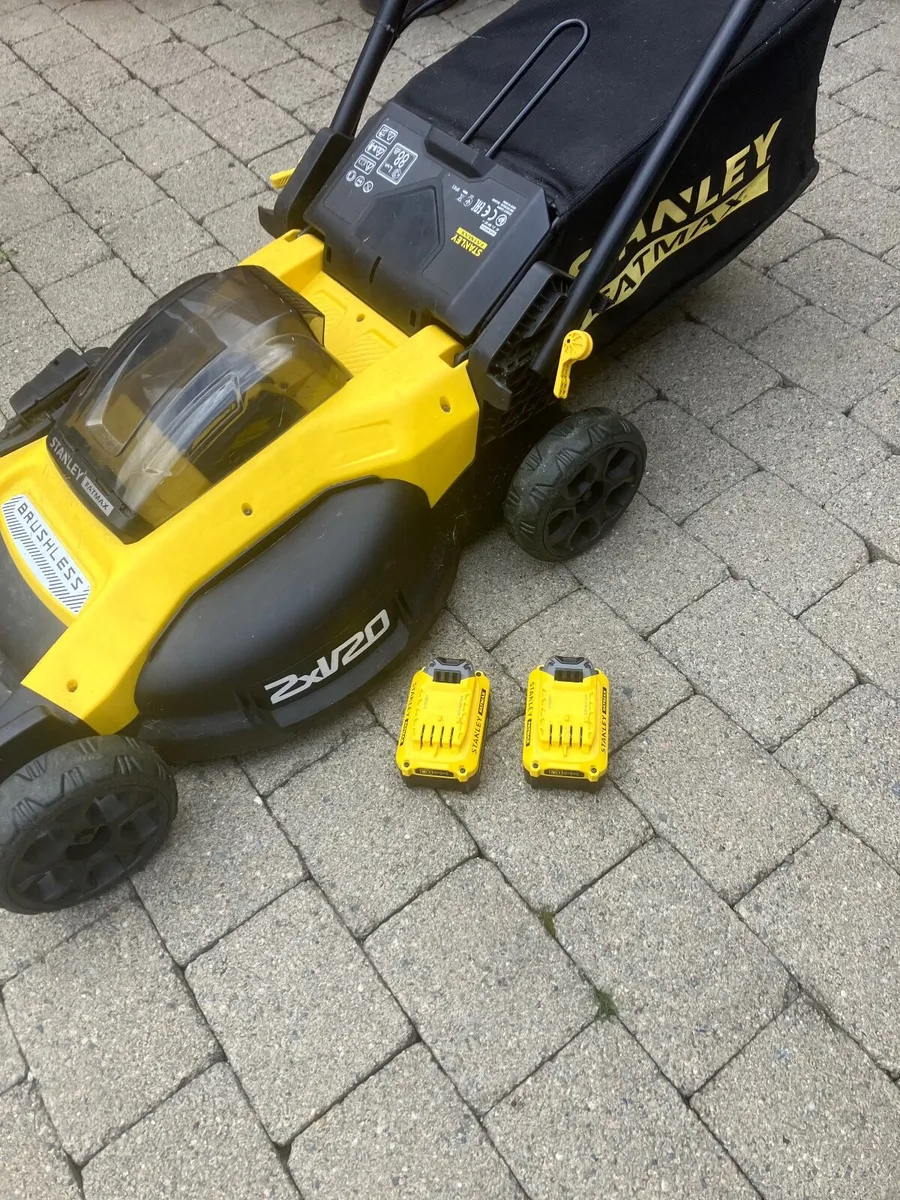 Lawnmower -Stanley - Image 1