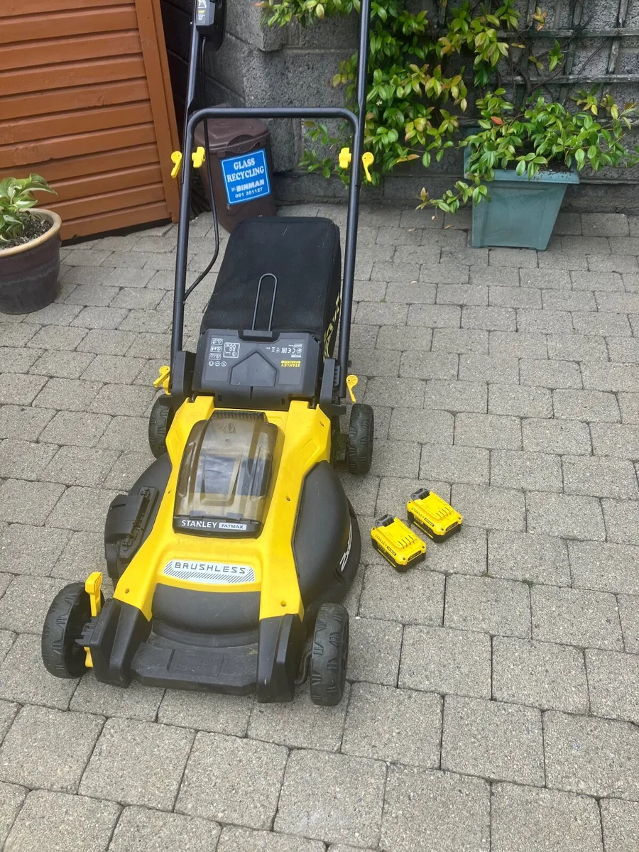 Lawnmower -Stanley - Image 2
