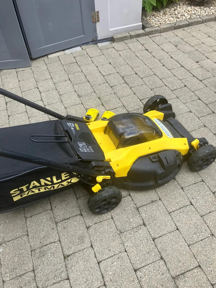 Lawnmower -Stanley - Image 4