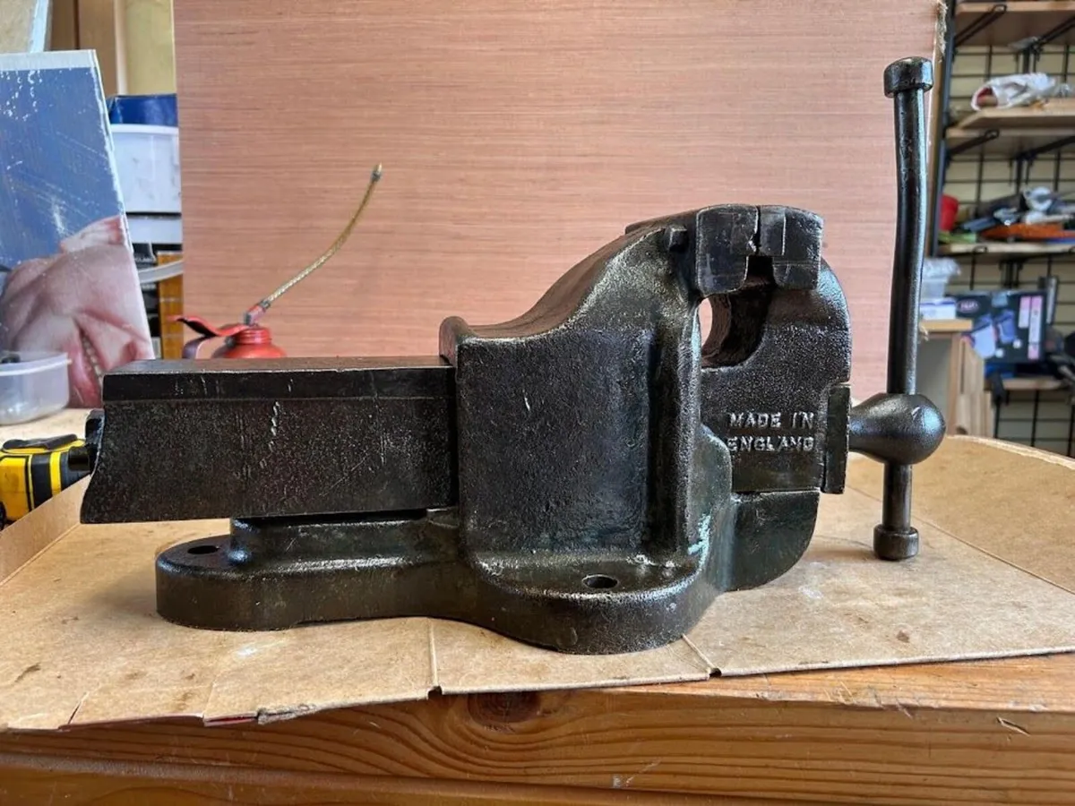 Record No.84 Engineers Vice - Image 3