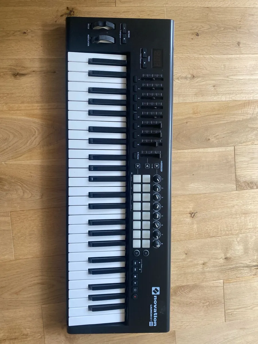 Novation LaunchKey 49 MK4 Synthesiser - Image 1