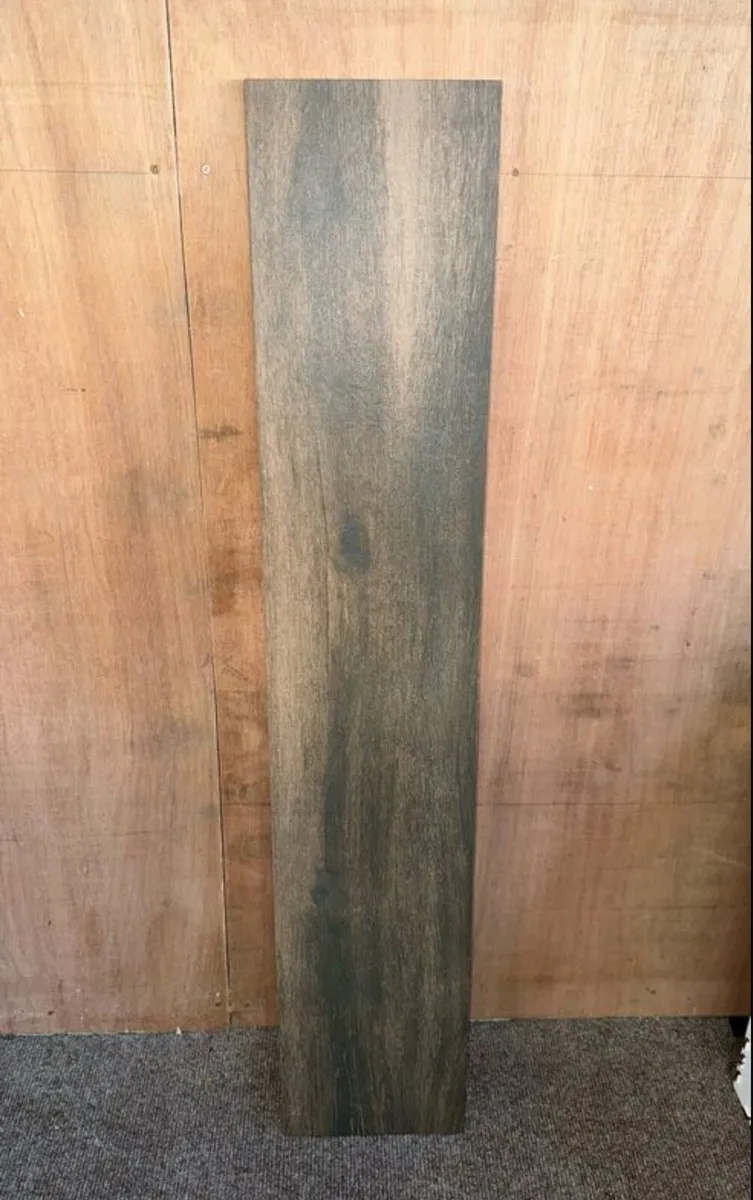 Joblot tile brown wood effect tile