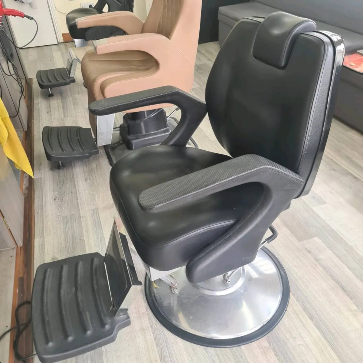 Barber Chair - Image 1