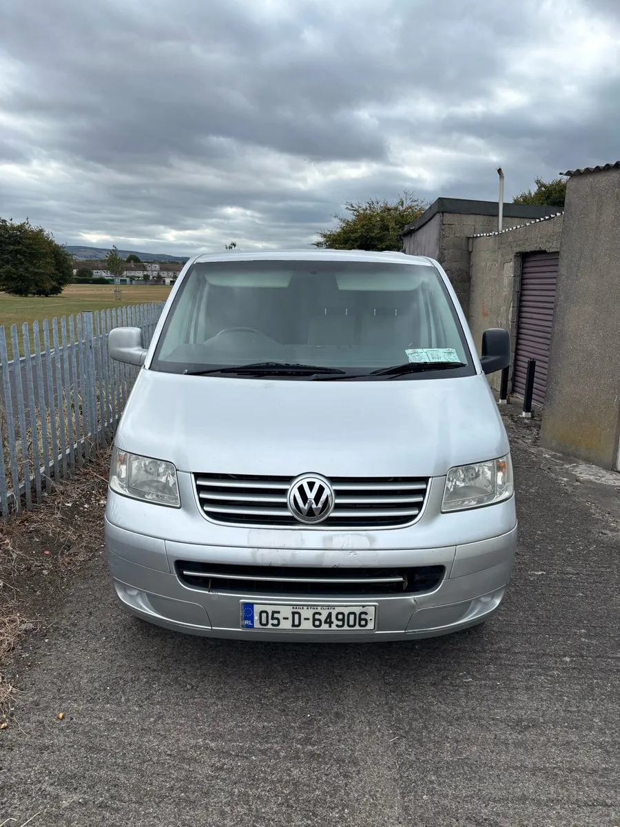 Volkswagen transporter T5 2.5 - Image 1