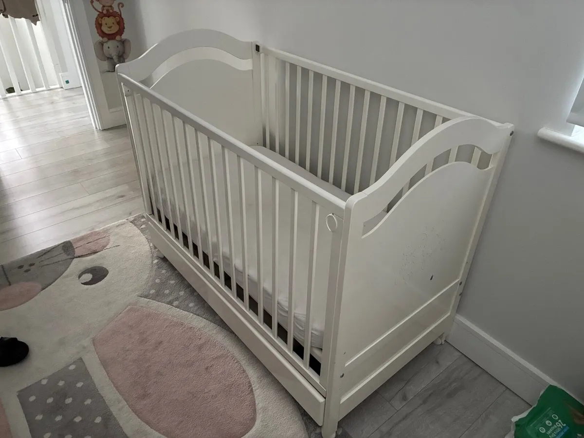 Cot - Image 1