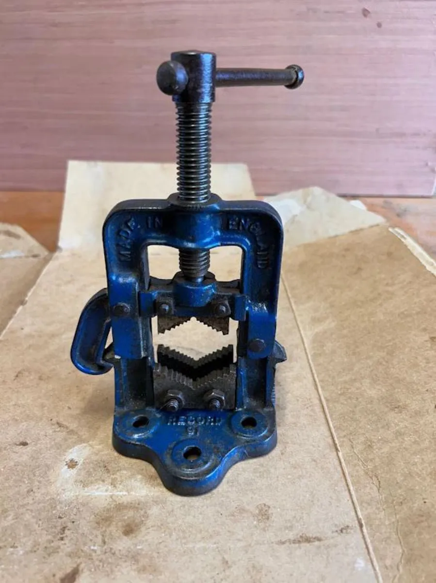 Record 91 Hinged Pipe Vice - Image 1