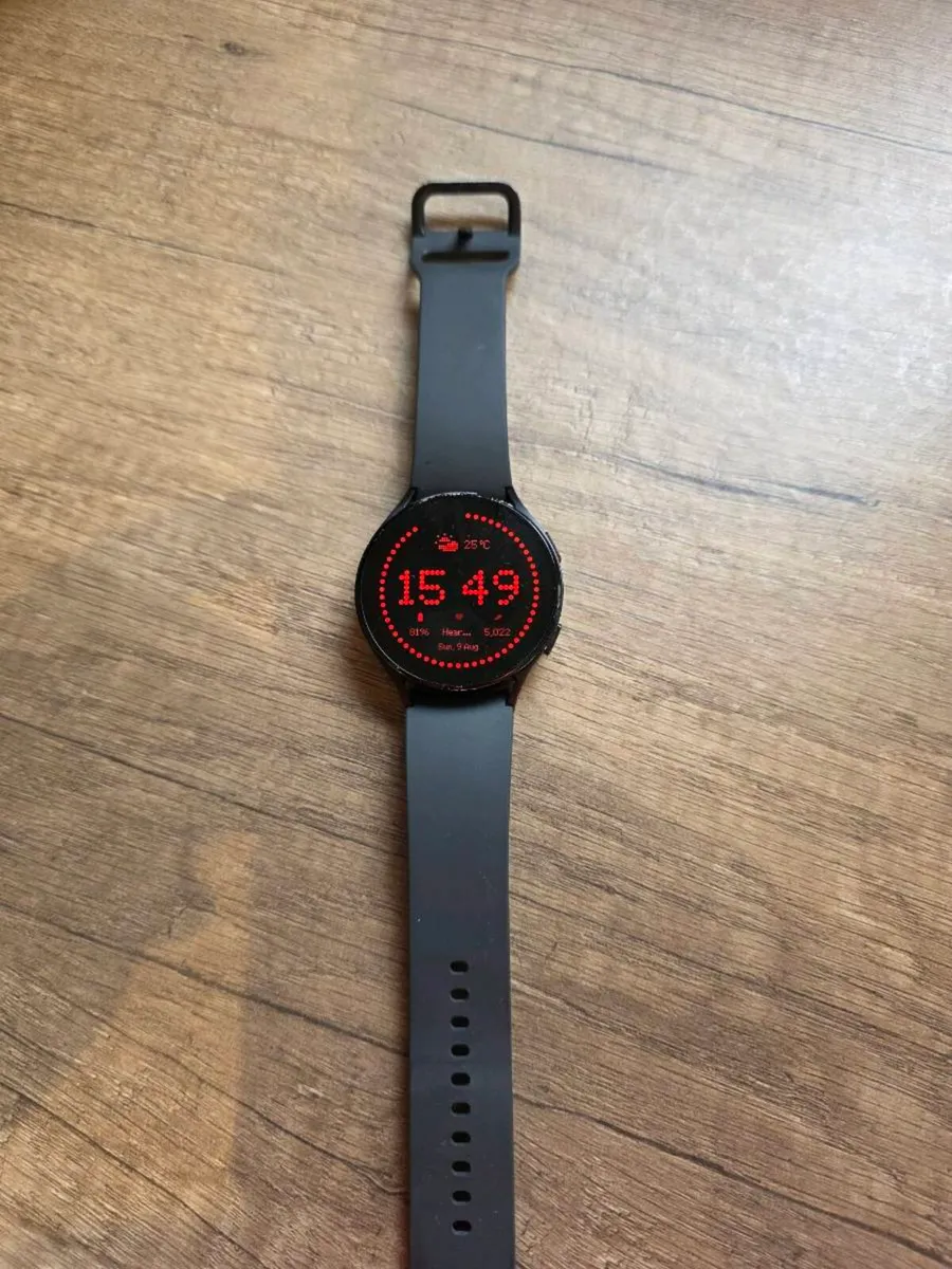 Samsung Galaxy watch 5 - Image 4