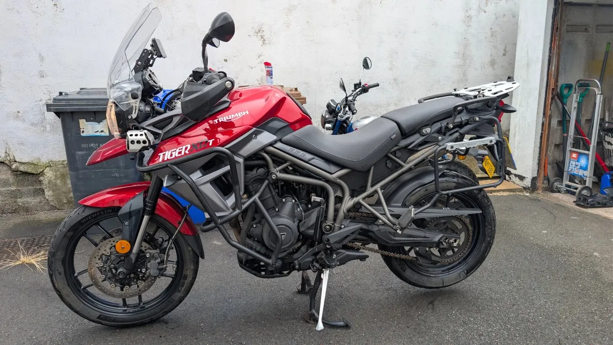 Triumph Tiger 2017 - Image 1