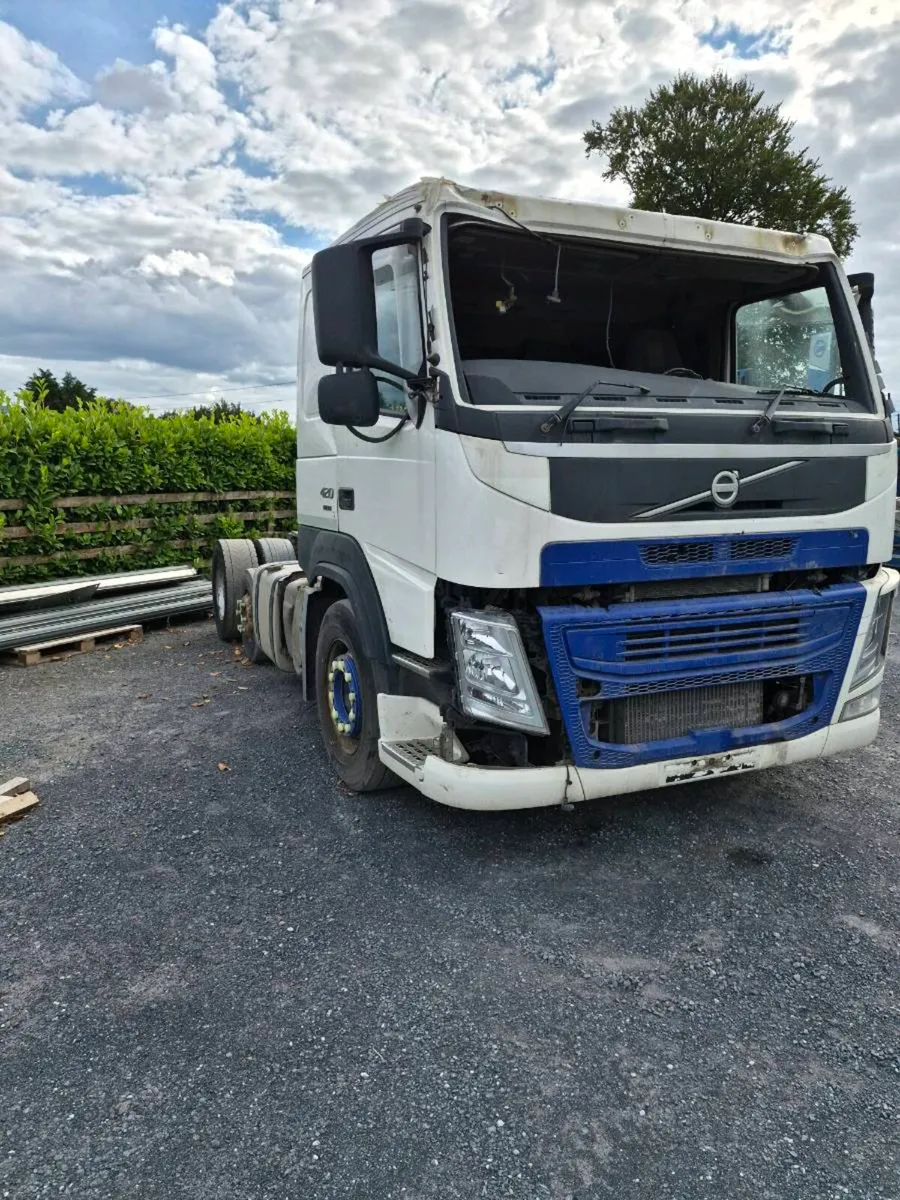 2015 Volvo FM420 **BREAKING** - Image 3