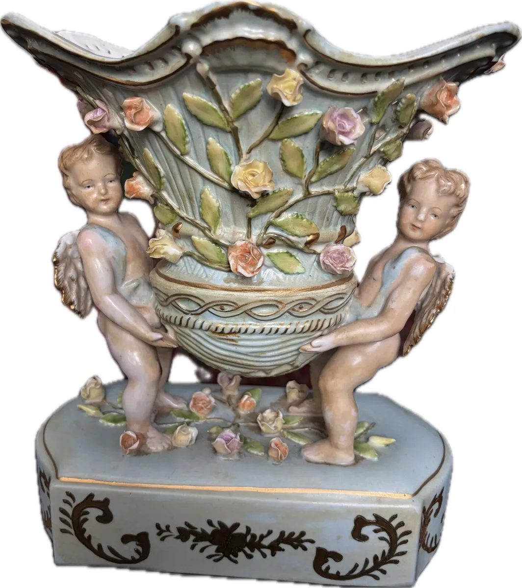 Porcelain jardiniere in the style of Meissen - Image 1