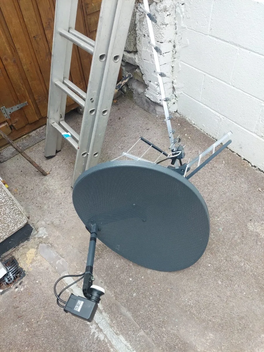 Satellite dish + boxes - Image 3
