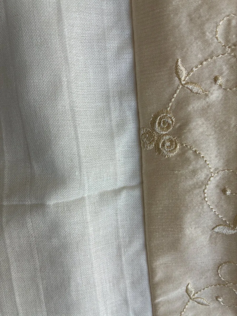 Curtain - Image 4