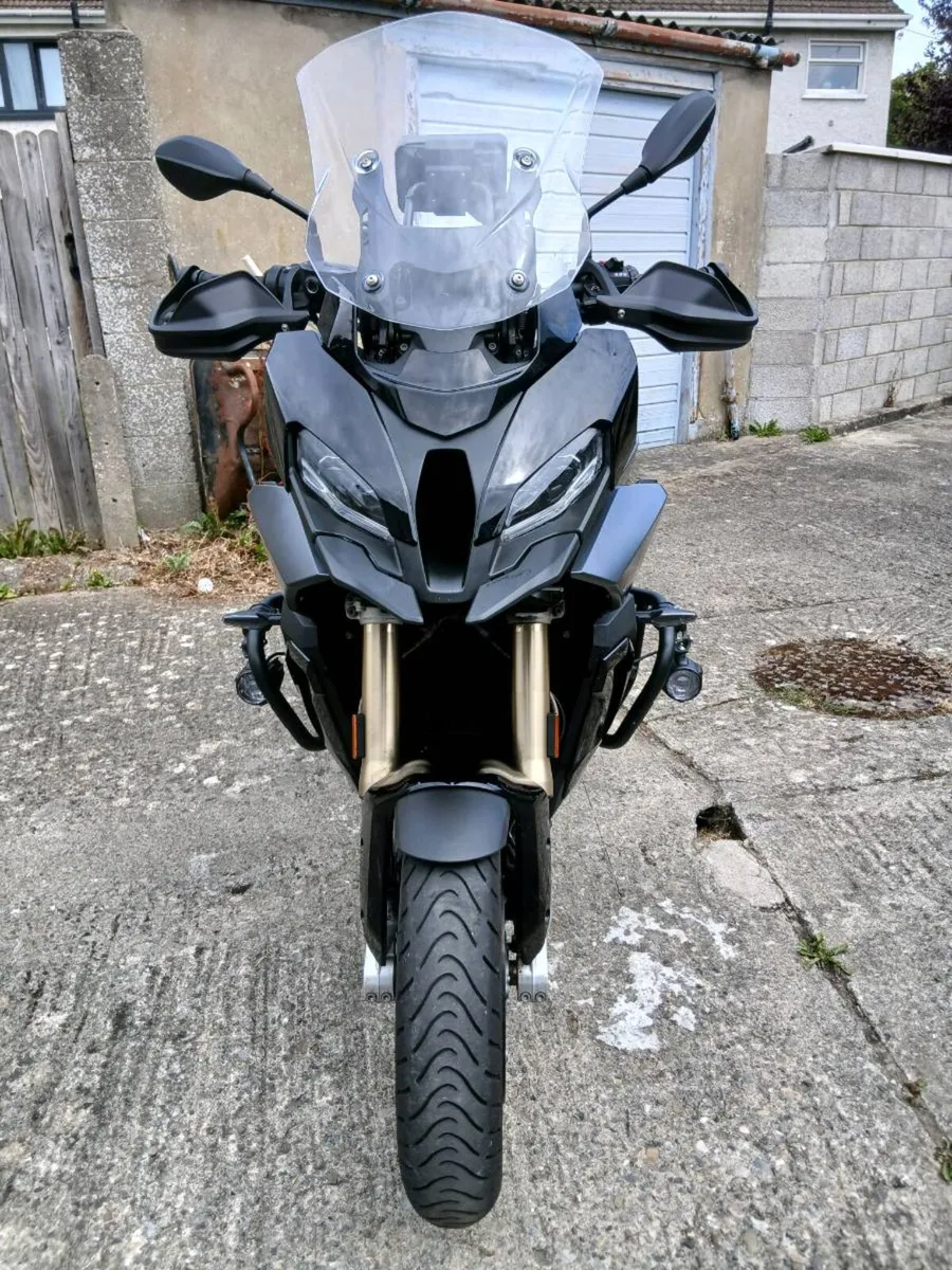 Bmw - Image 2