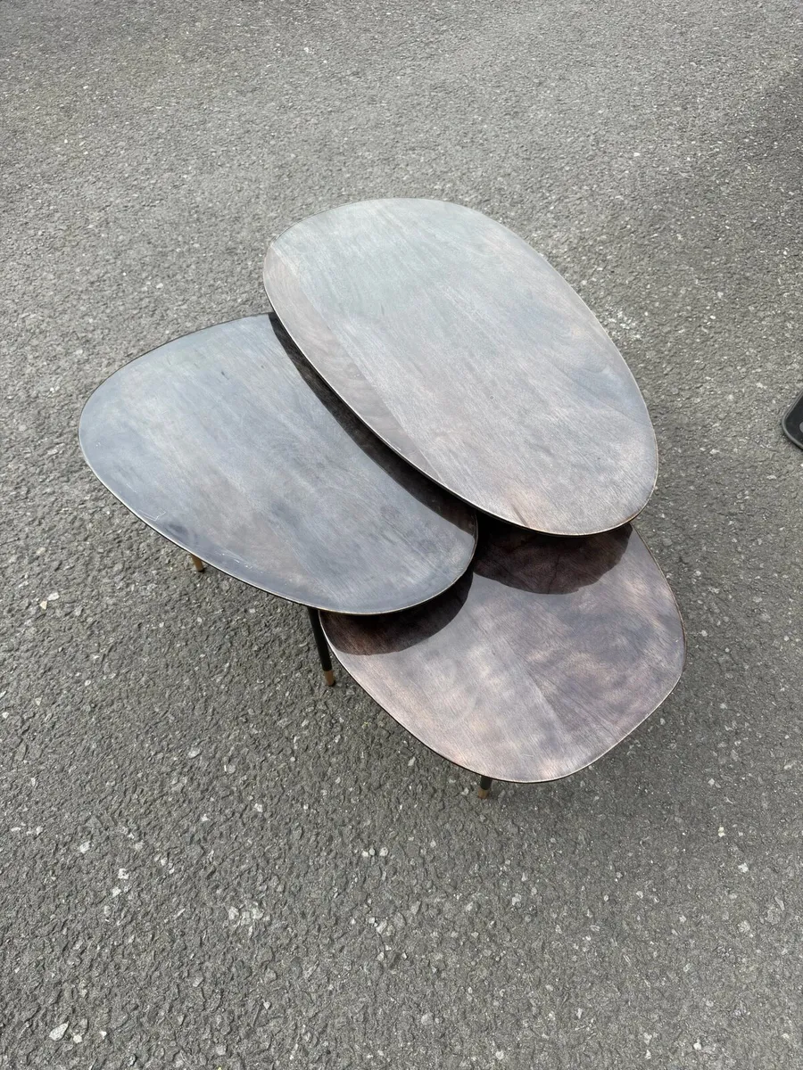 Nest of tables - Image 1