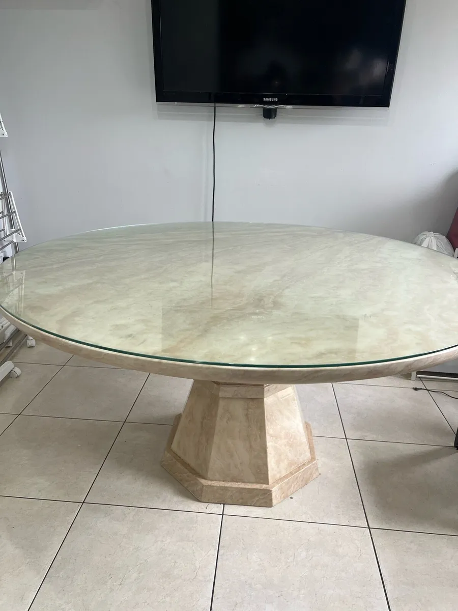 Marble Table - Image 4