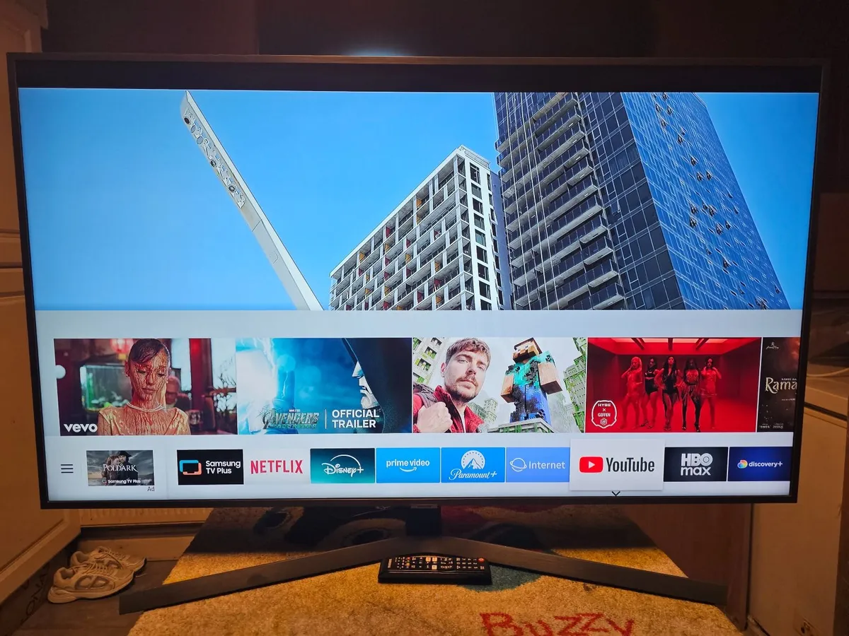 55" Samsung 4K Certified Ultra HD HDR Smart LED TV - Image 2