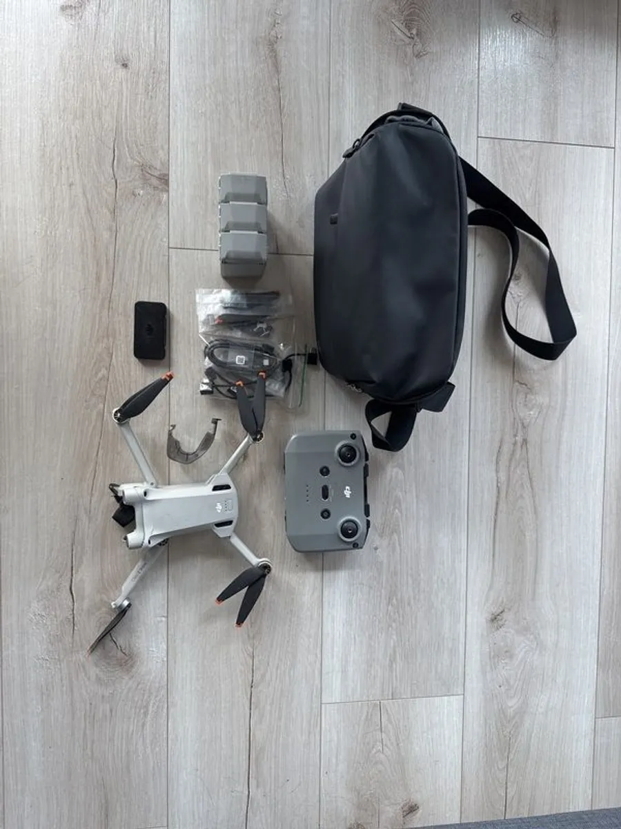 DJI Mini 3 Pro Fly More Combo - Needs Repsir - Image 1
