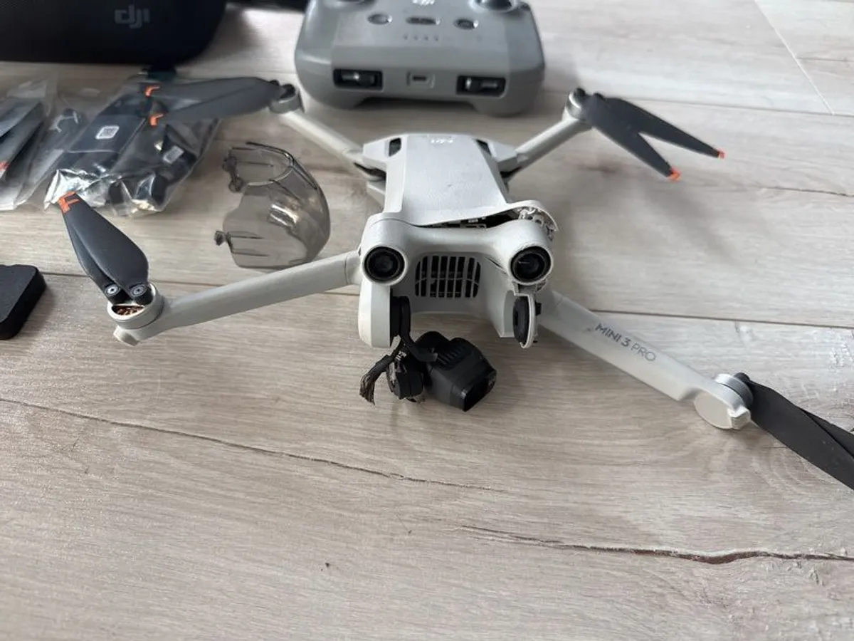 DJI Mini 3 Pro Fly More Combo - Needs Repsir - Image 3