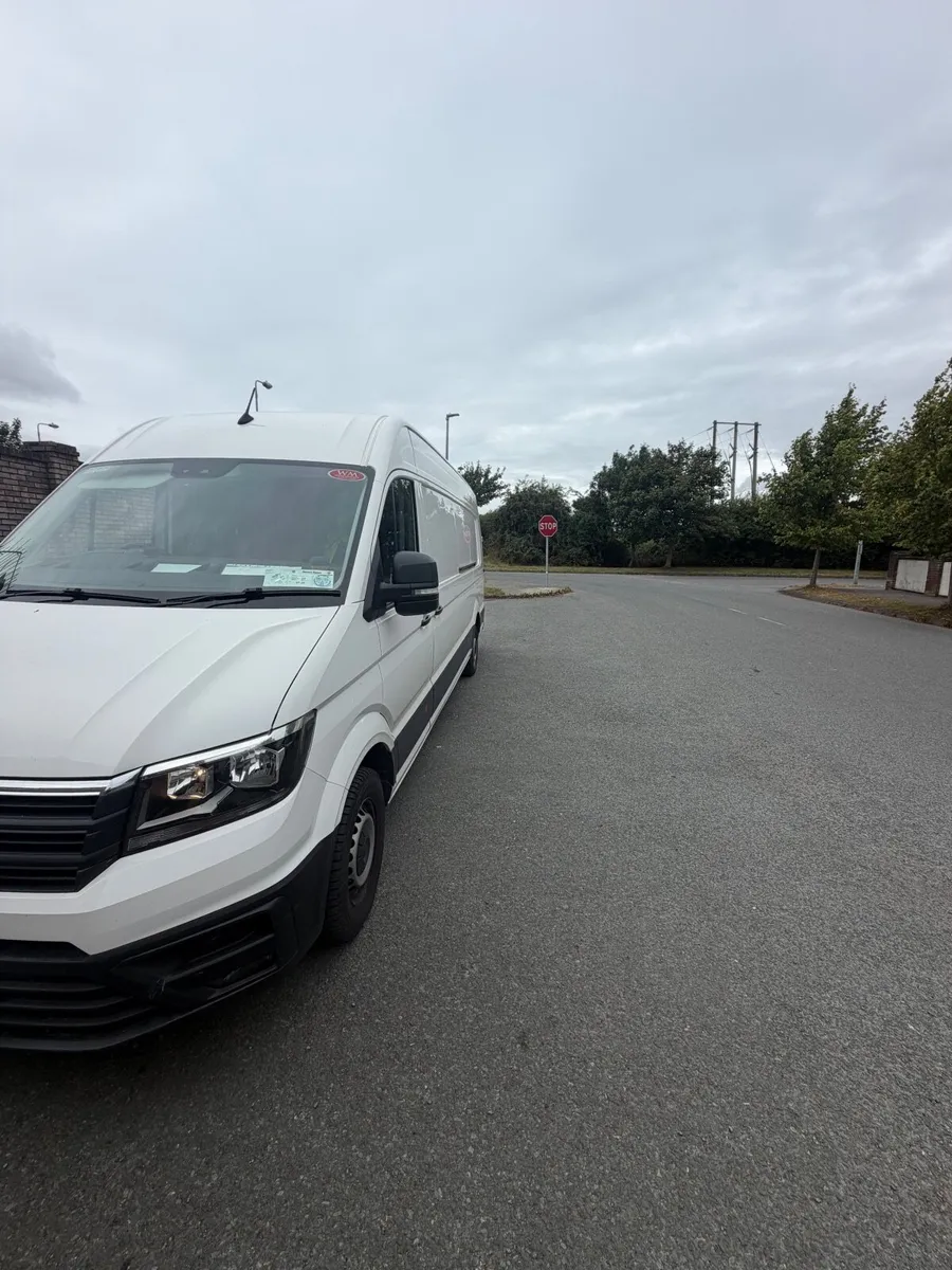 Volkswagen Crafter 2023 - Image 2