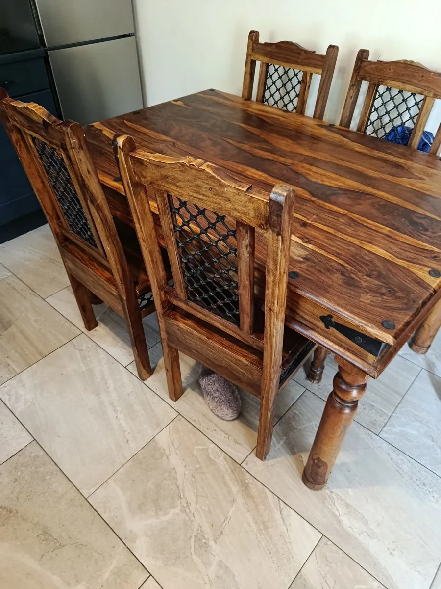 Kitchen table and 4 chairs - Image 3