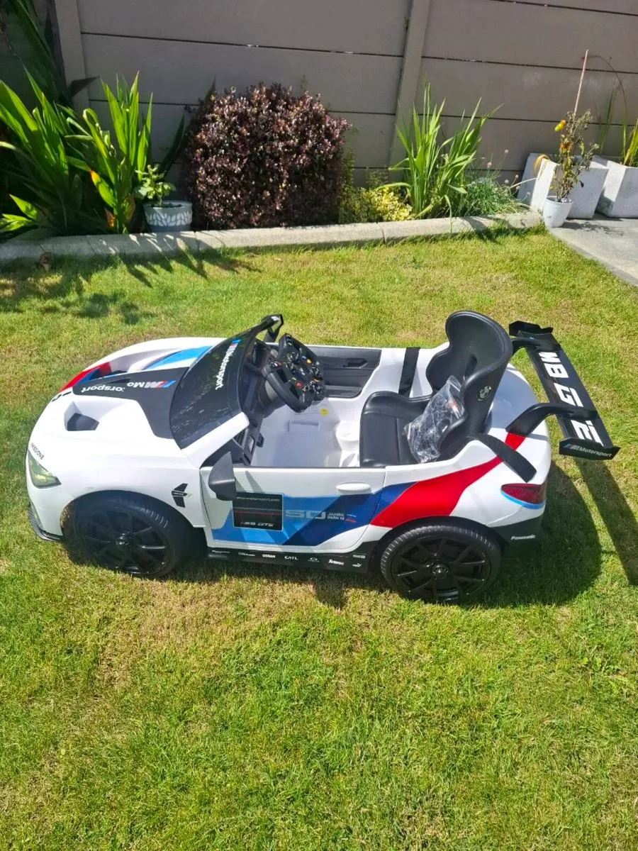 12v BMW M8 GTE Ride On Kids Car - Image 2