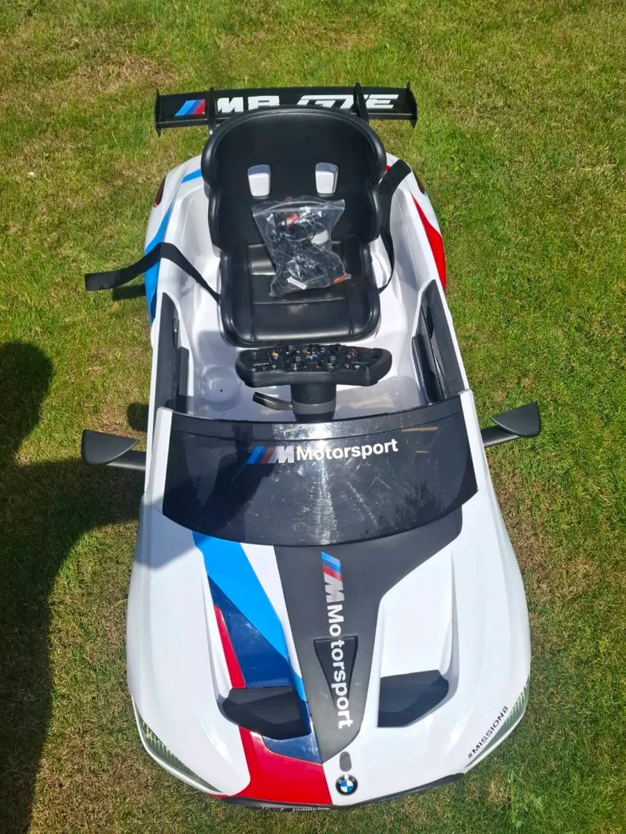12v BMW M8 GTE Ride On Kids Car - Image 3