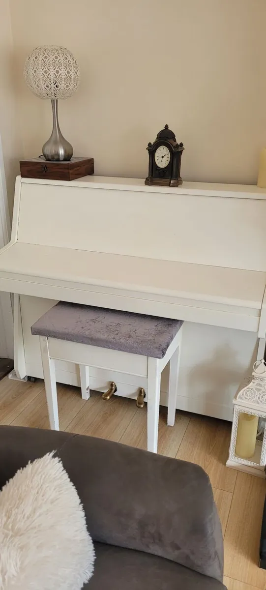 Piano - Image 2