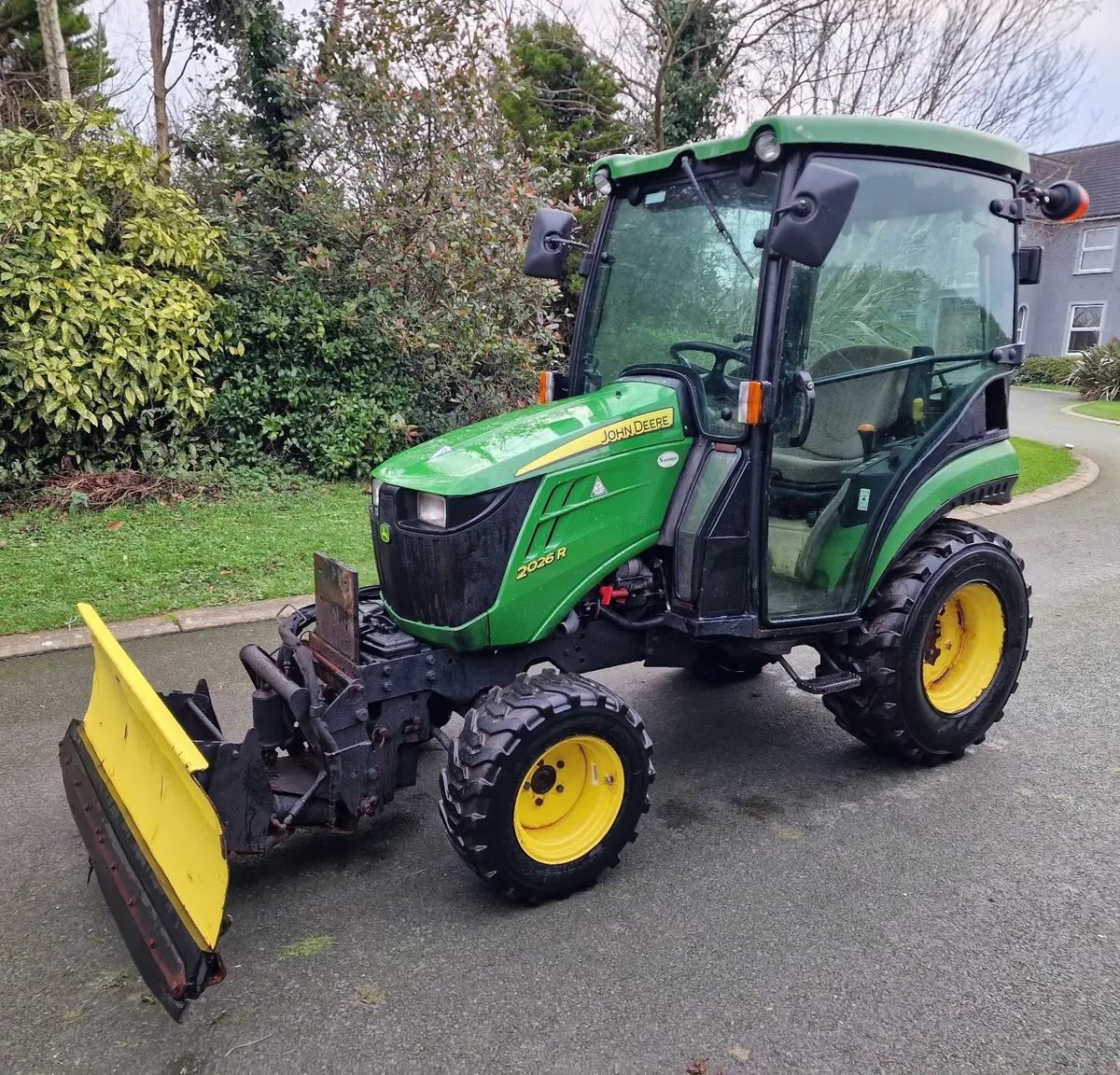 John Deere Compact Tractor - Image 1