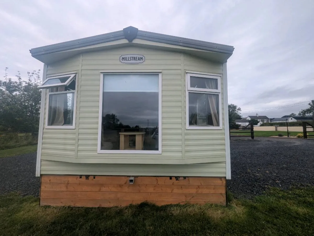 37 x 12ft 2 Bedroom Millstream Mobile Home - Image 2