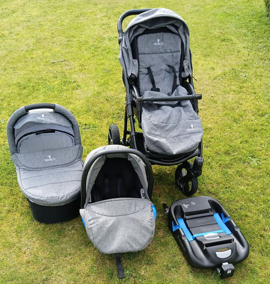 Venicci travel system - Image 1