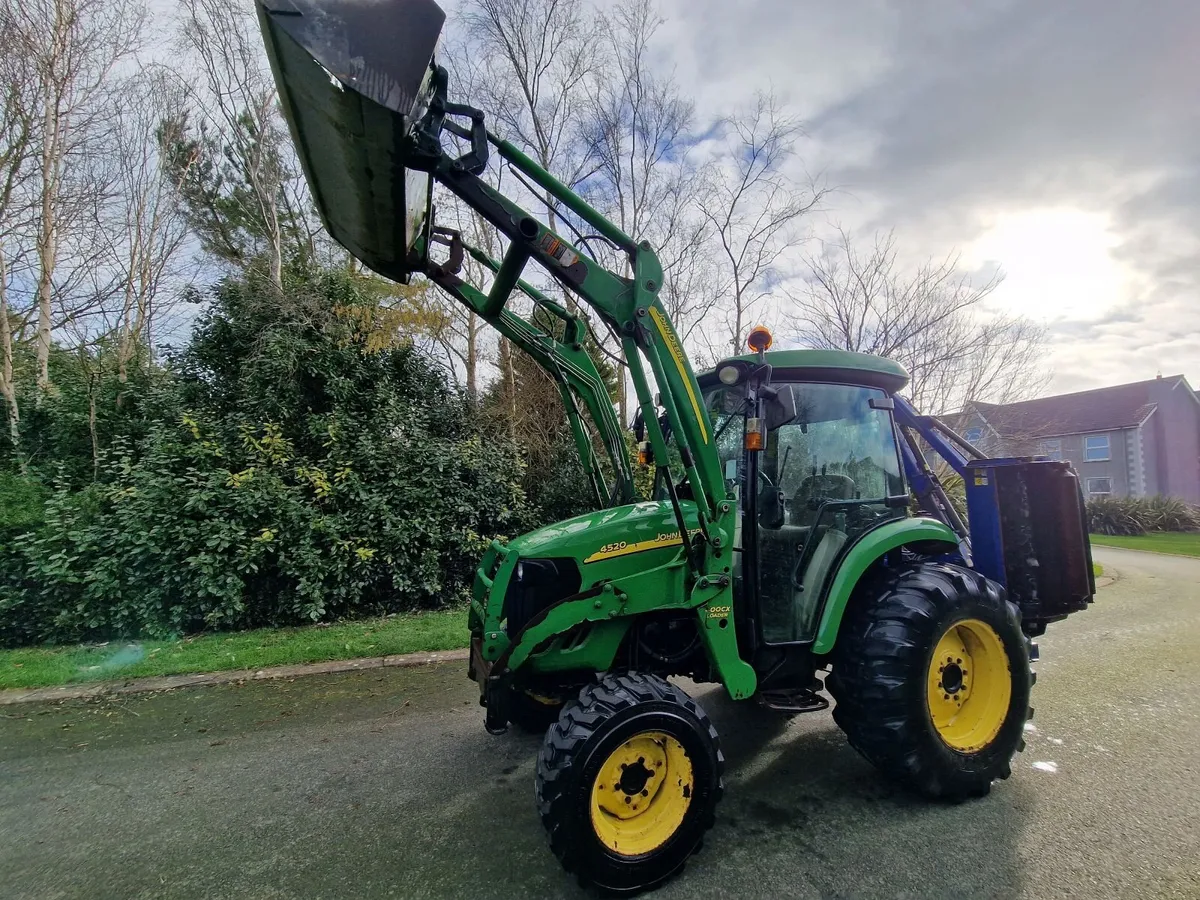 John Deere 4520 55hp Compact Tractor Loader Hedge - Image 4