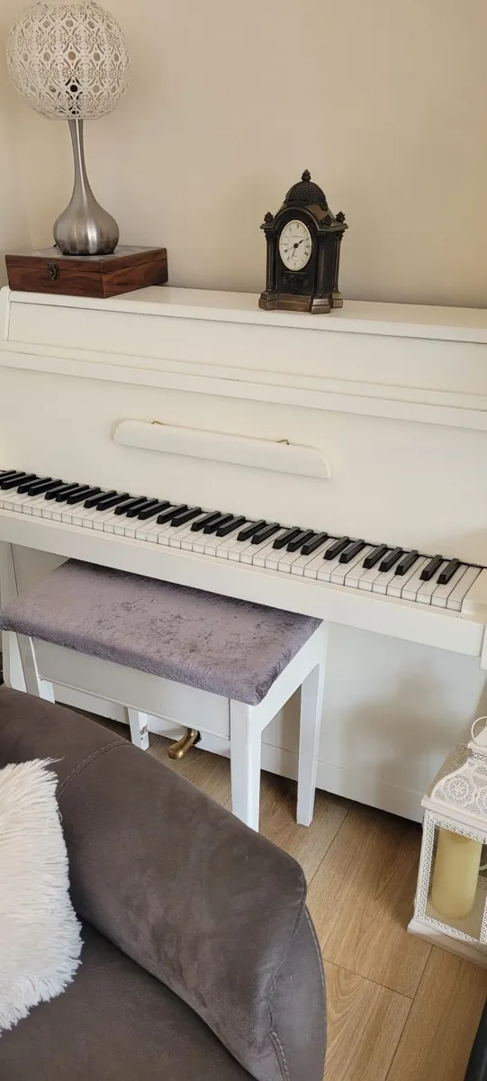 Piano - Image 3