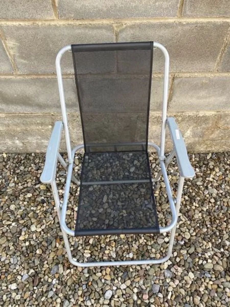 4 x Garden Chairs. Foldable for easy storage a - Image 2