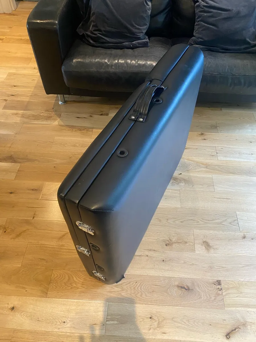 Massage Table (Professional & Portable) - Image 4