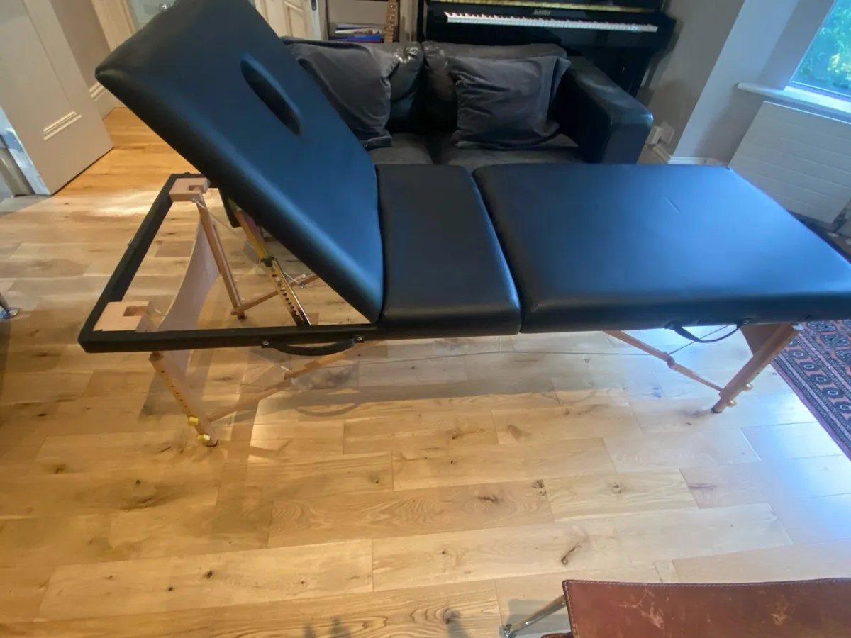 Massage Table (Professional & Portable) - Image 2