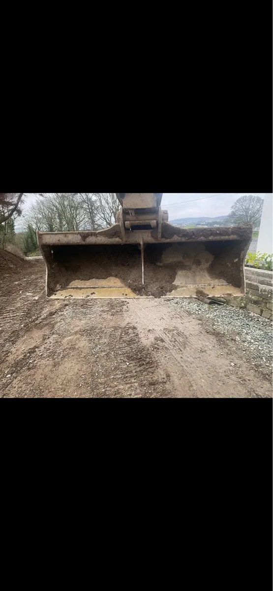 6ft Shuck bucket - Image 1