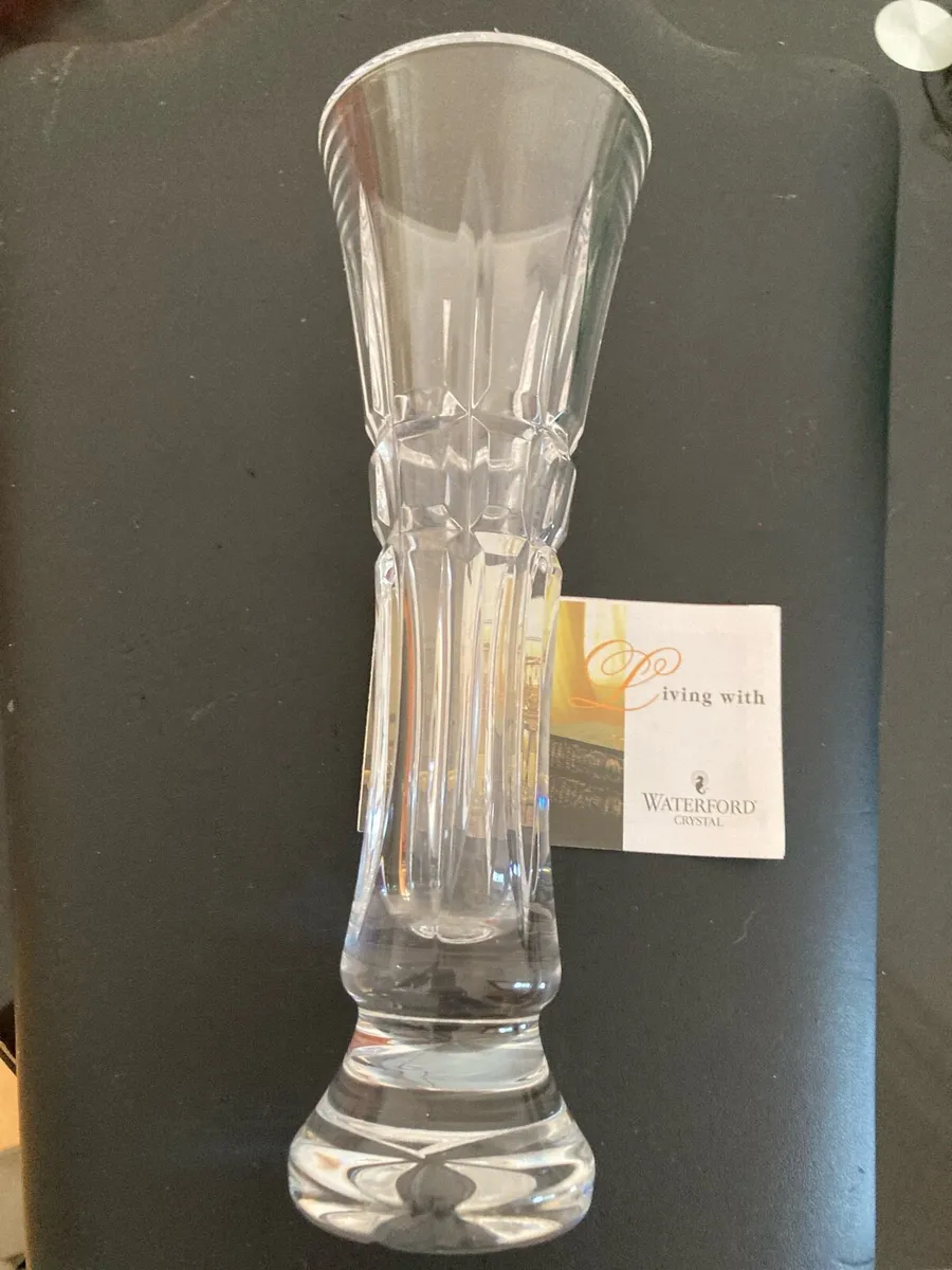 Elegant Waterford Crystal vase - Image 1