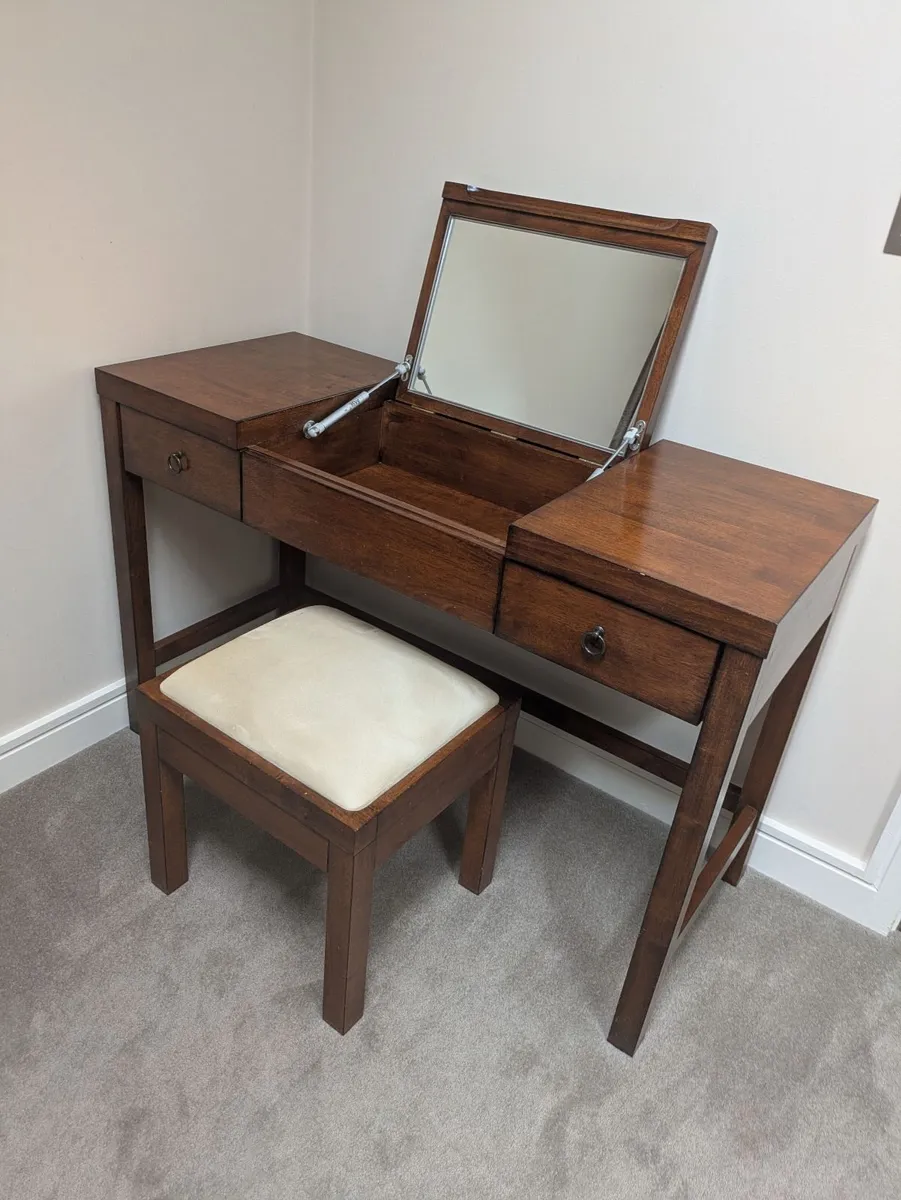 Willis and Gambier - Dressing table and stool - Image 1