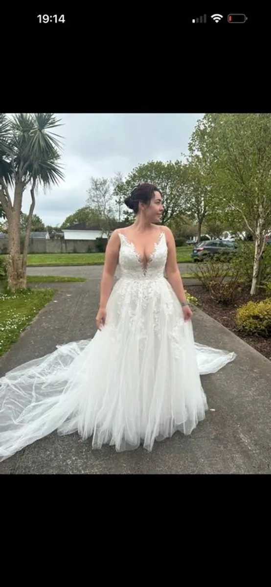 wedding dress - Image 3