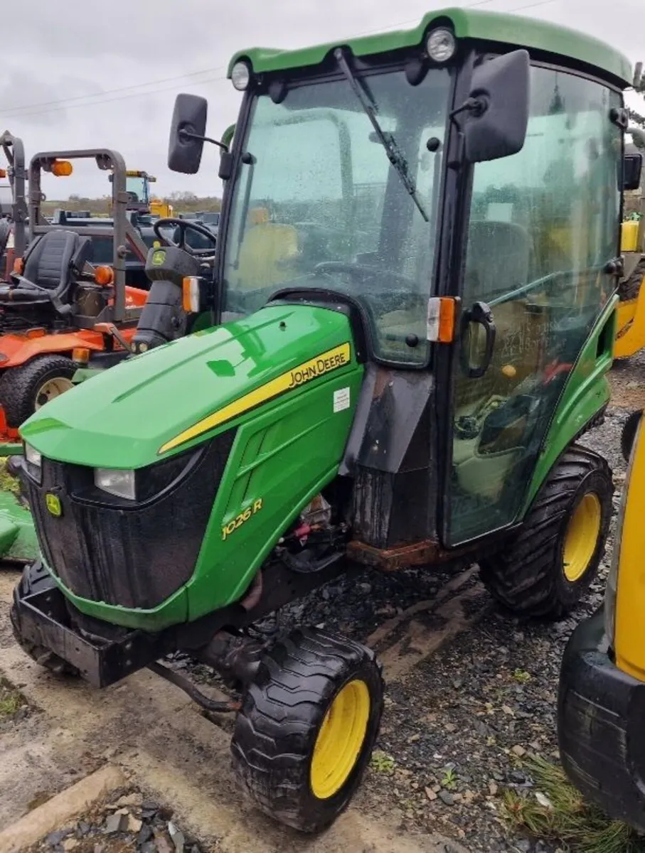 John Deere 1026r Compact Tractor