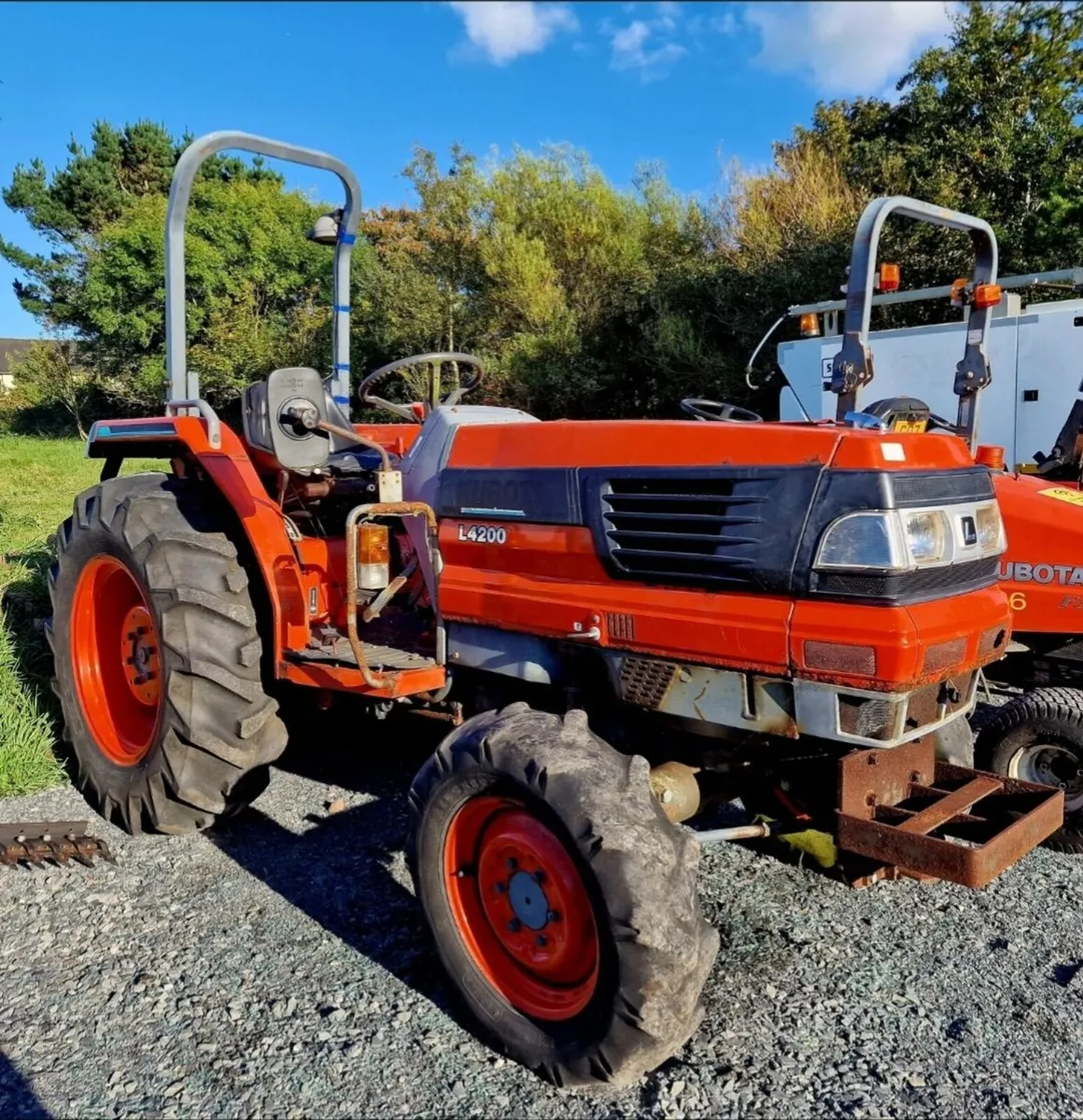 Kubota 45hp Compact Tractor low 400 hours