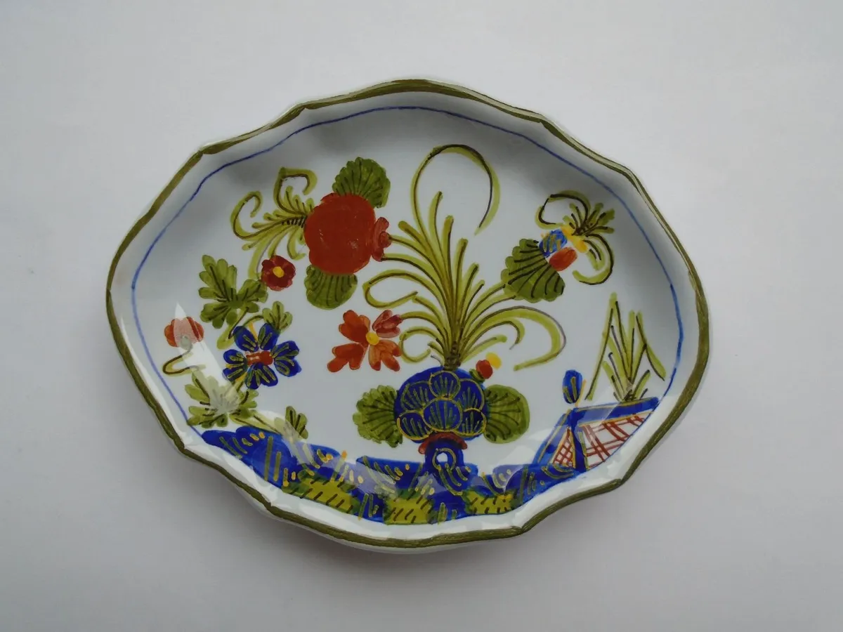 Ceramic dish, Collectables, Faenza pottery. - Image 4